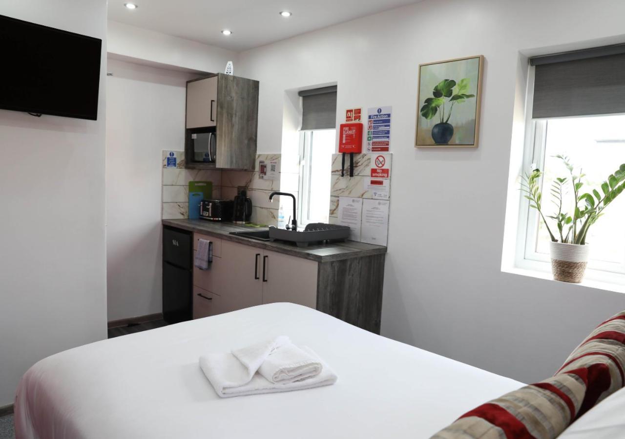 Cb Stays - Private Rooms With Ensuite And Kitchenette In Peterborough Luaran gambar